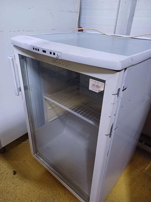 Барный витринный холодильник, маленький холодильник