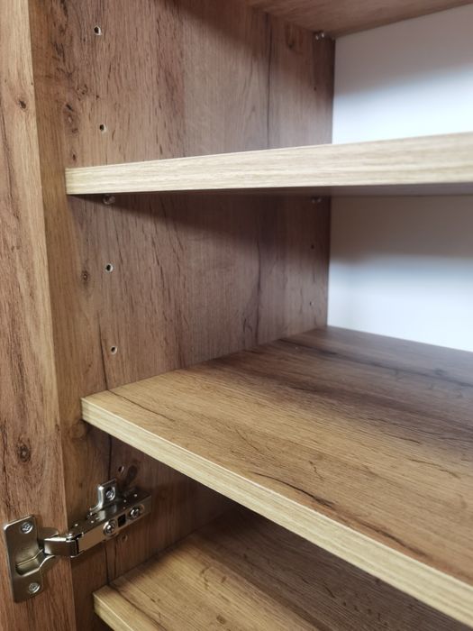 НОВИ шкаф за обувки 4035 на рафтове