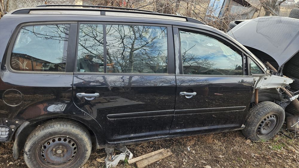 Usa touran dreapta fata spate stanga spate negru albastru