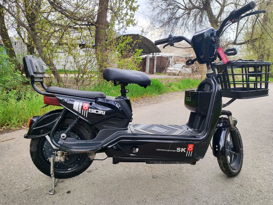 Электроскутер ск8 Срочно !!!