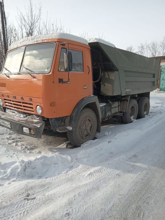КамАЗ самосвал .