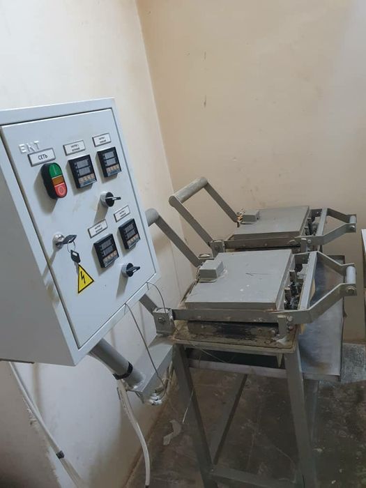 Профессиональный вафельница