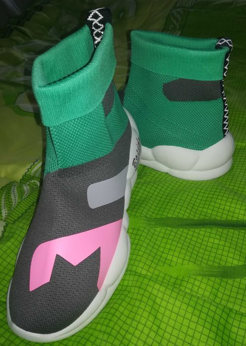 Ofertă! Sneakers high-top, nou, preț negociabil!