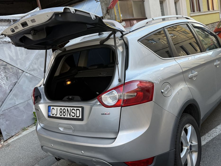 FORD Kuga 2011 — imagine 2