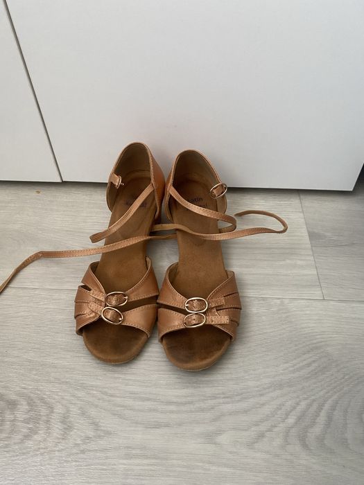 Туфли спортивно бальные  5000