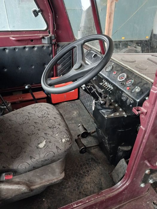 Трактор колесный