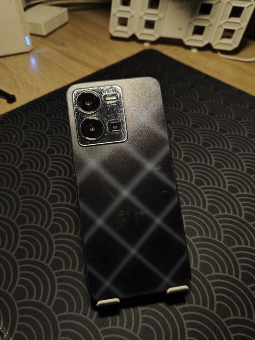 Продам vivo y35  64 гб