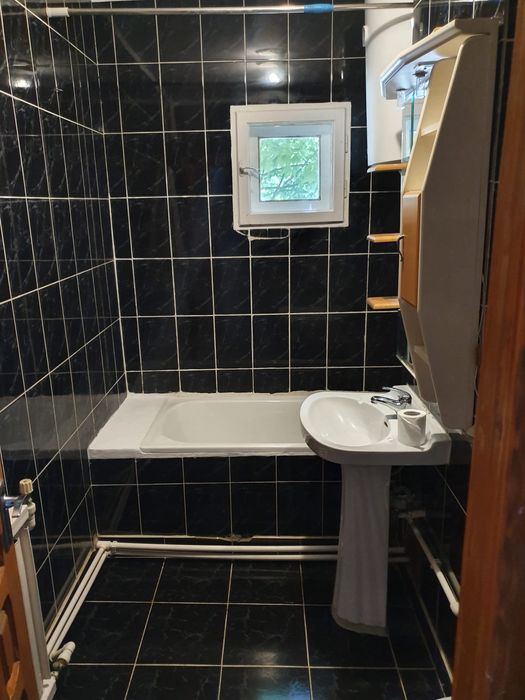 Apartament 3 camere de vanzare