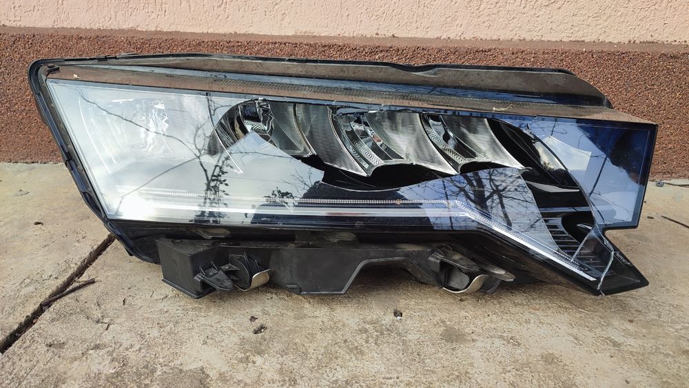 4  Faruri led modele noi