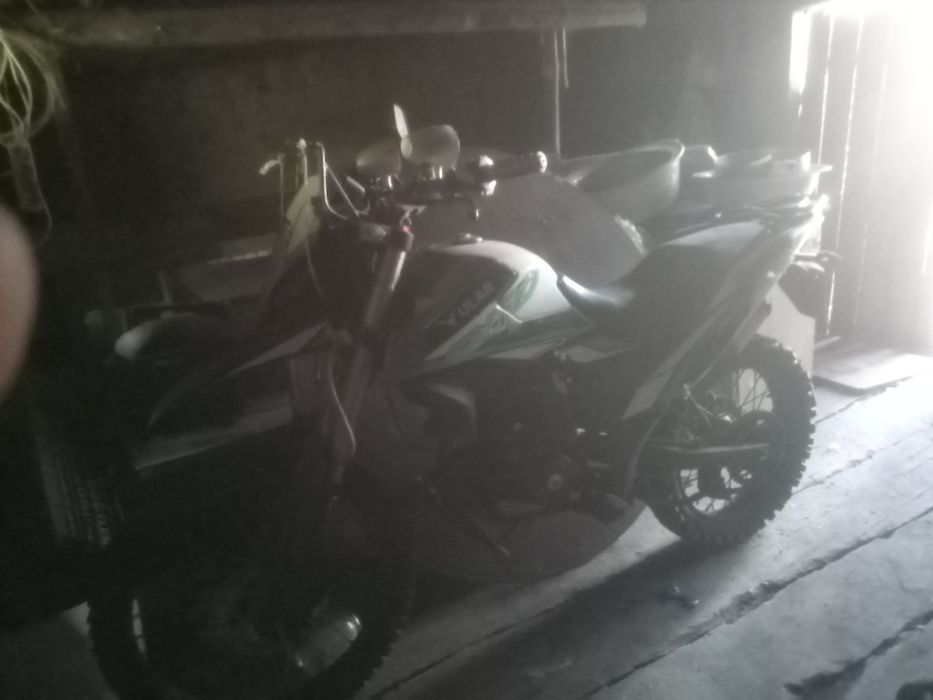 Продаю эндуро 250 куб