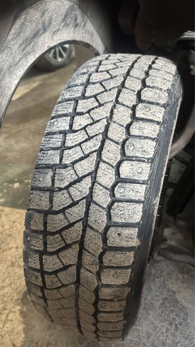 Продам диск от мерса с новой резиной