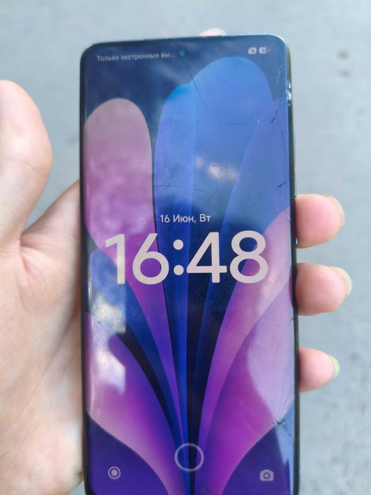 Xiaomi 12 телефон