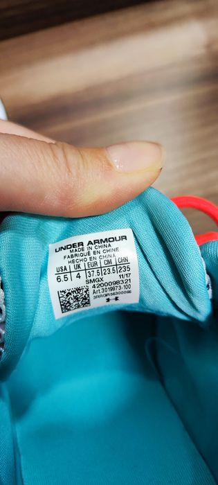 Маратонки Under Armour 36номер