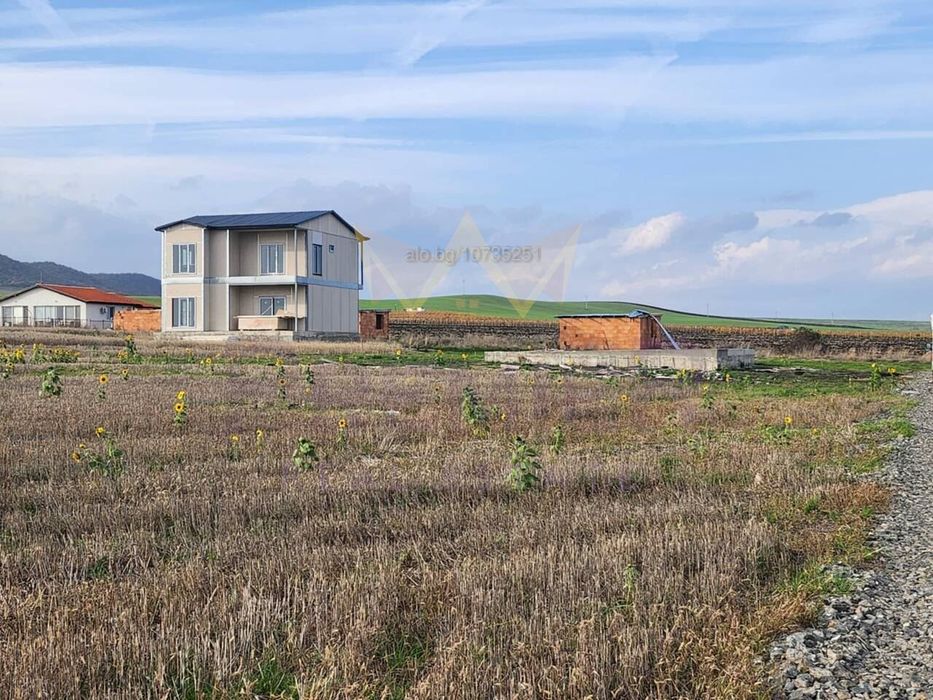 Парцел в Бургас, област-гр.Каблешково площ 500 цена 30000