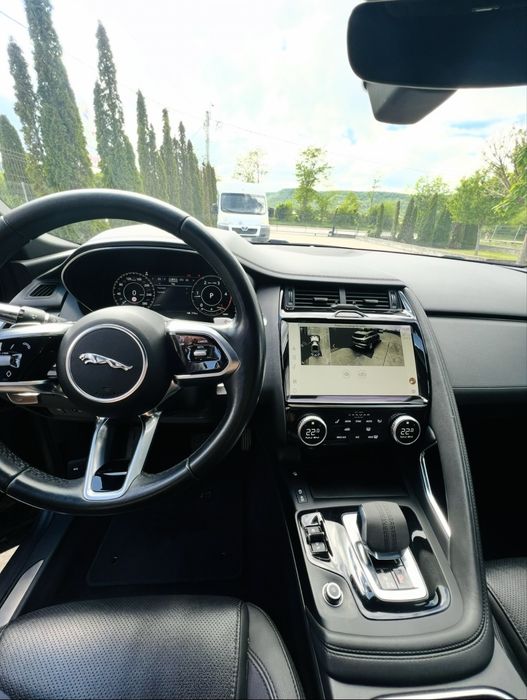 Jaguar E-PACE 2021 • 204 CP • Diesel Mild Hybrid • Automată • Full Option