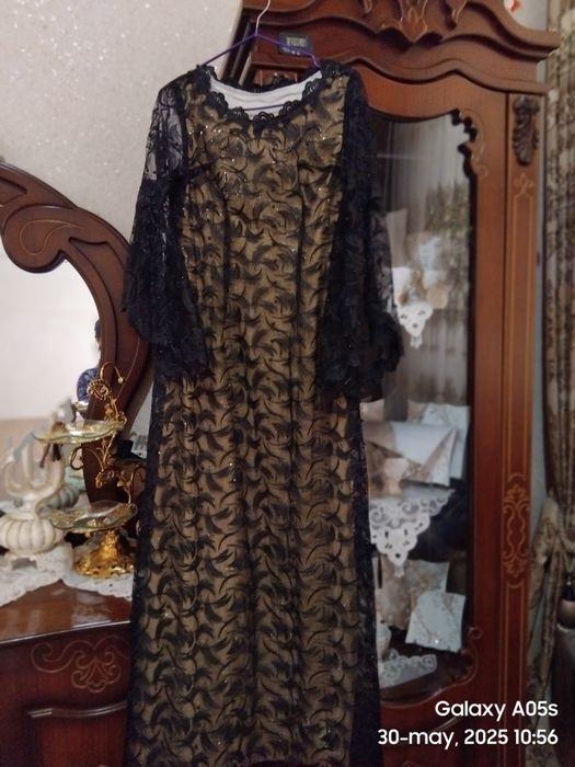 Ayolar kiyimlar va oyoq kiyimla