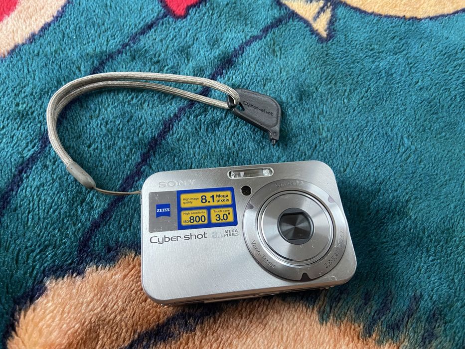 Дигитален фотоапарат Sony Cyber-Shot