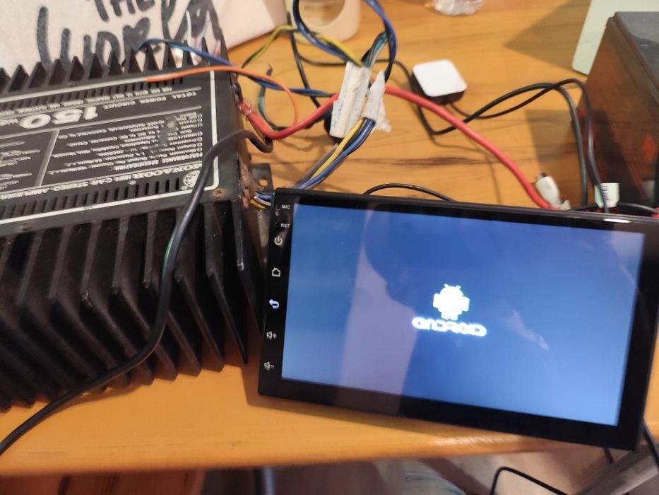 Усилвател с медия. ТОП ЦЕНА