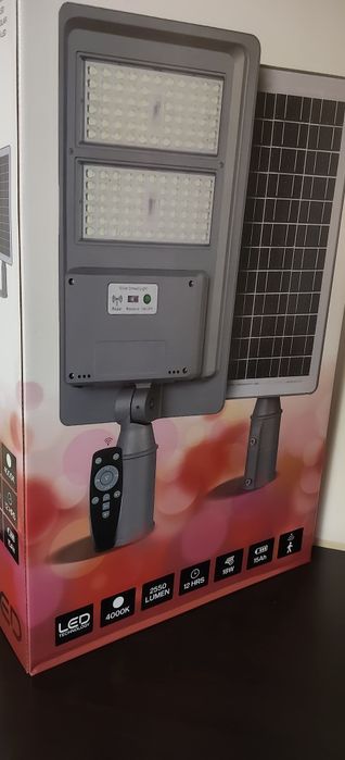 Lampă solară 18W 4000K 2550LM