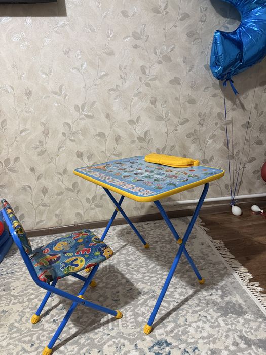 Продам стол и стул детский