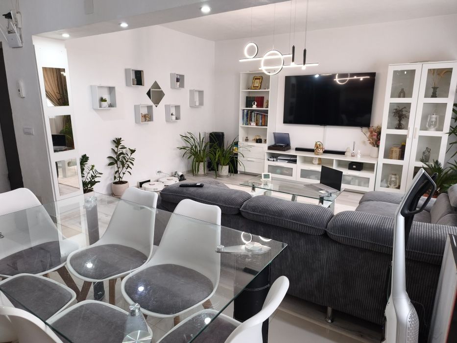 Apartament Spațios de 69 mp  Complet Mobilat  Bumbesti-Jiu