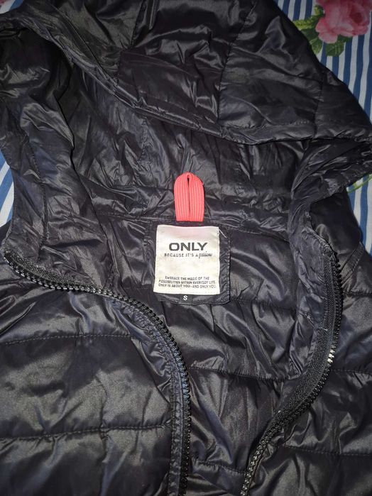 Vesta neagra de fas