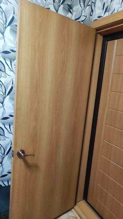 Продам дверь межкомнатную