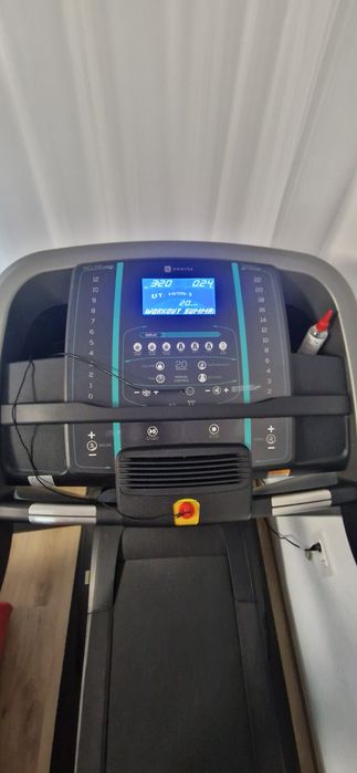 Banda de alergat domyos