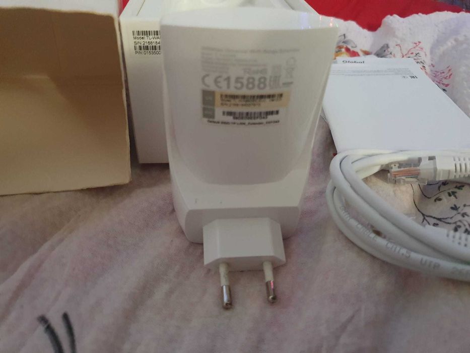 TP-LINK Universal Wi-fi range extender 300Mbps