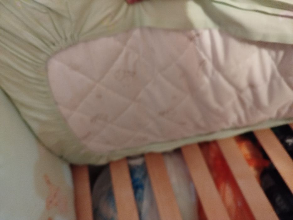 Срочно продам манеж+матрас+бортики