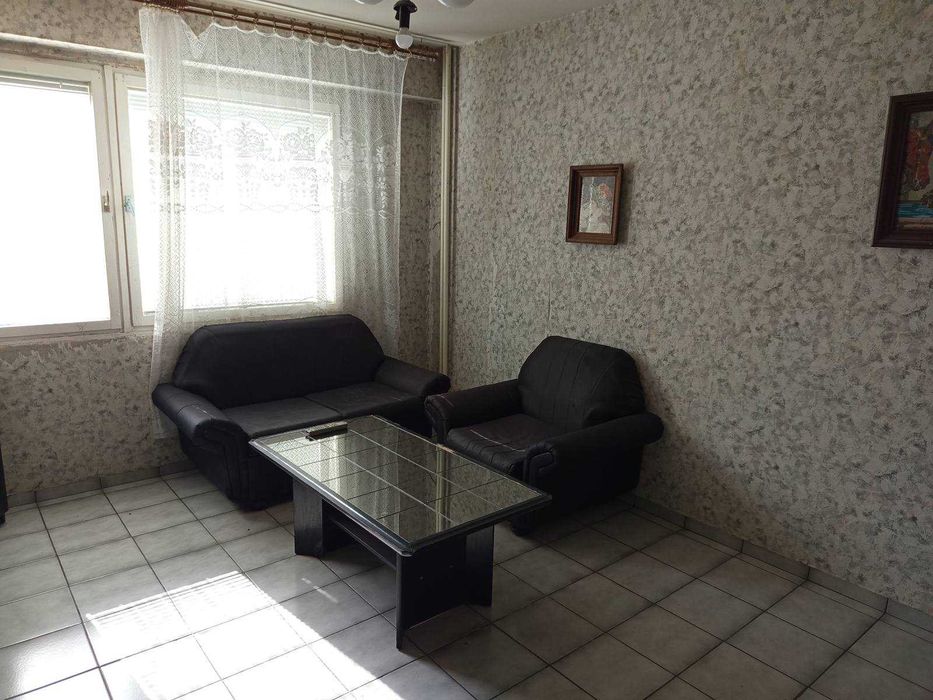 Дава се под наем Двустаен апартамент в Казанлък - 65 кв.м за 178.5 € - Снимка #1