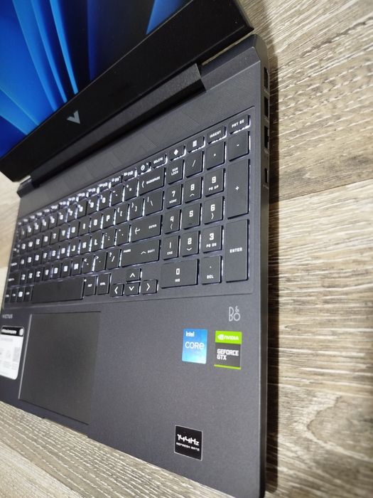 Hp victus Gaming i5-12450H(12-avlod) 8/512gb GTX 1650 4gb 8/512gb