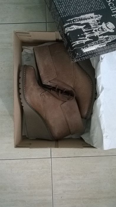 Дамски боти от естествена кожа