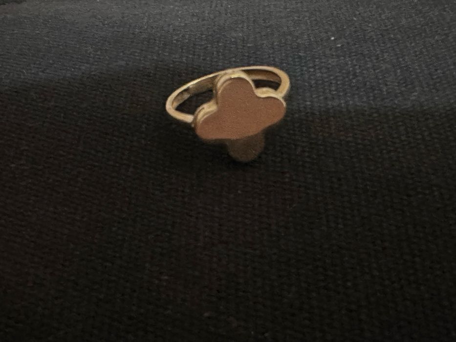 Тилла узук сотилади 585 проба