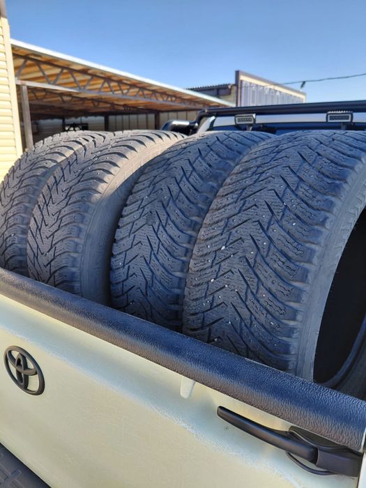 Продам шины шипы r18 285/60