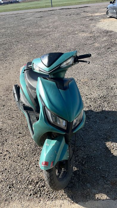 Продам мопед м8 на ходу