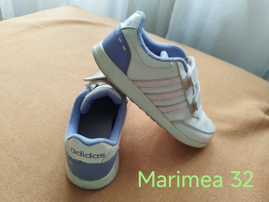 Balerini  , adidasi Nike Adidas  ,  ghete fotbal 32 33 34 35 38