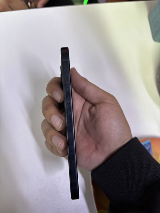 iPhone 15.