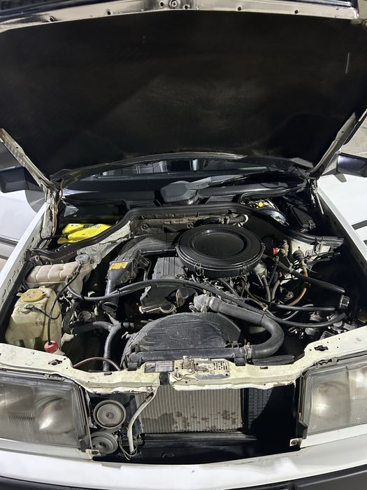 Продаётся Мерседес w124 230e