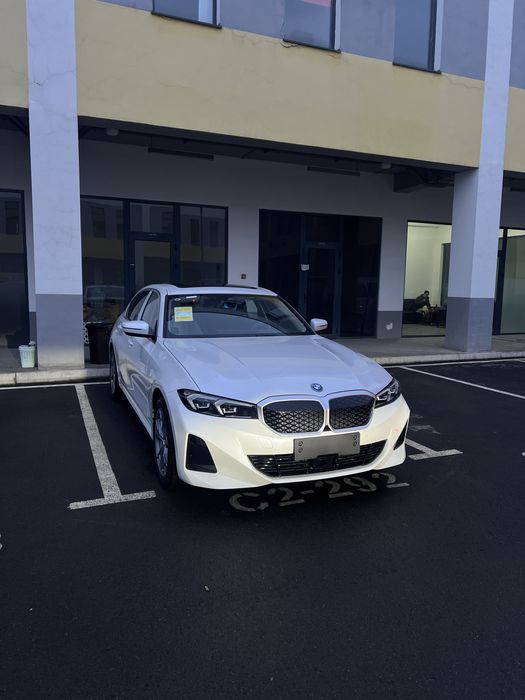 Bmw i3……………………..