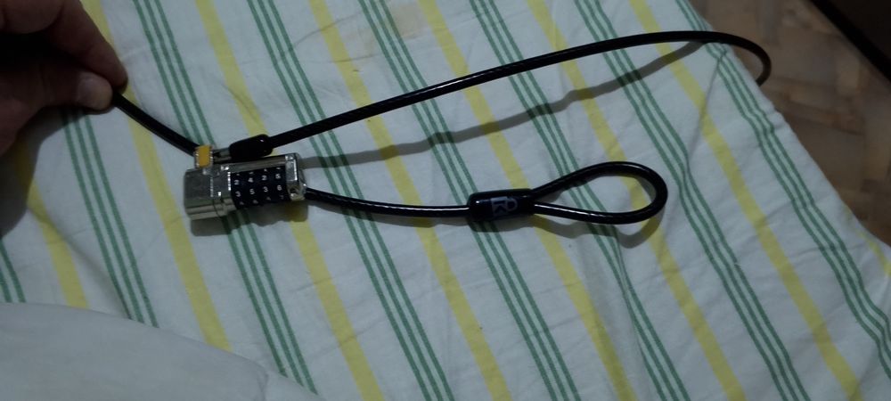 Замок трос для ноутбука