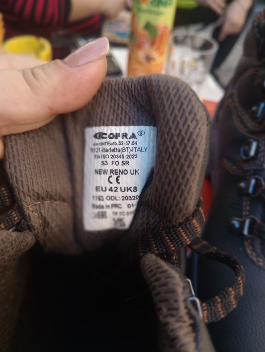 Работни обувки  номер 42