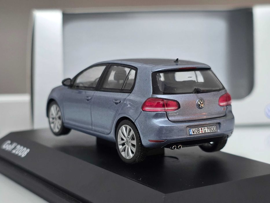 Macheta Auto 1/43 Schuco Dealer Edition VW Volkswagen Golf 2008