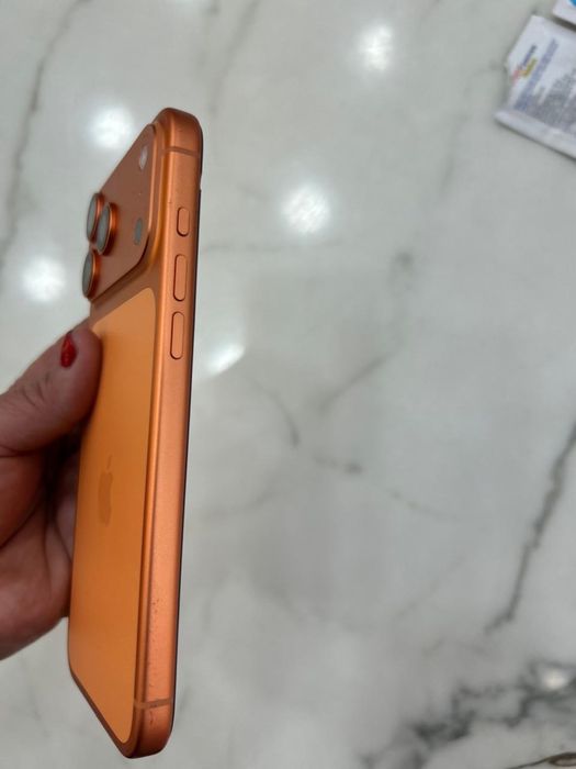 Сросно продам!!IPhone 17 pro max 256