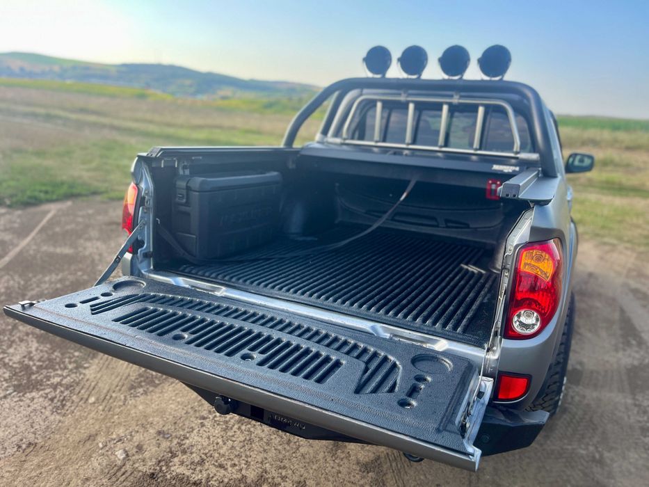 Mitsubishi L200 - 2011