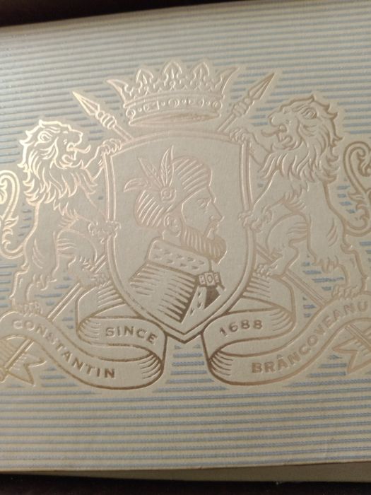 Album foto comuniune tip carte,și suport original pentru sticlă de coniac