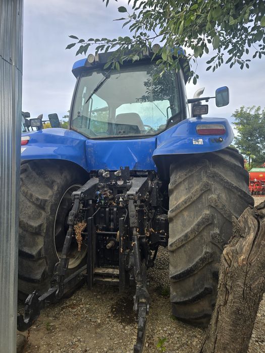 New holland t8050