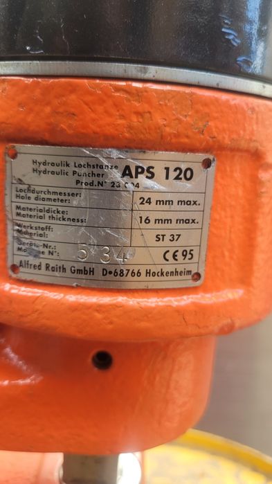 masina gaurit presa hidraulica pansonat la pozitie stanta presa alfra