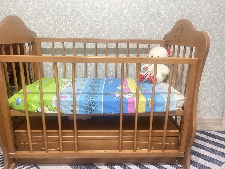 Манеж детский продам