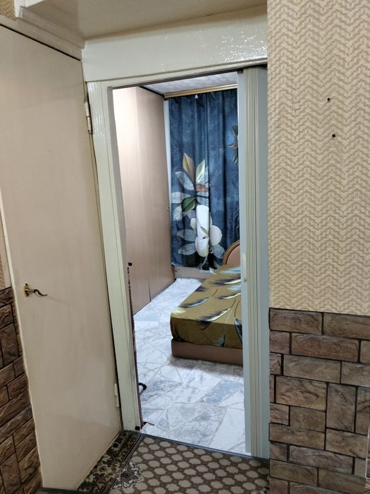 Сдается 1комнатная квартира  Пруды 
голубые поуды. 18. 2 этаж. Ряд - Görünüm 3